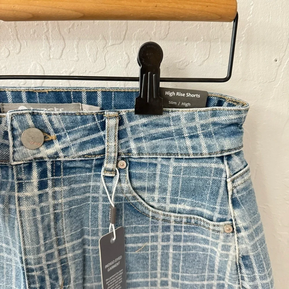 Tractr Checker Gingham Plaid High Rise Slim Blue Denim Shorts 2/26